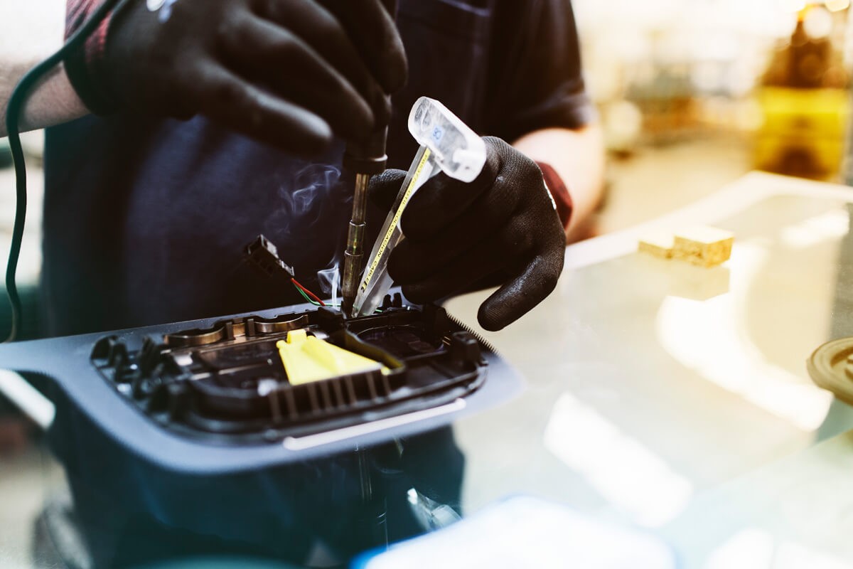 Soldering electrical terminals